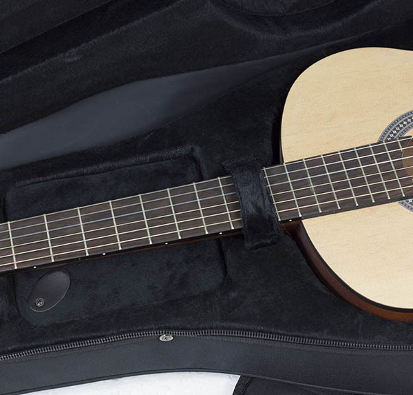 Estuche guitarra clasica styr. ref.rm910 sin logo